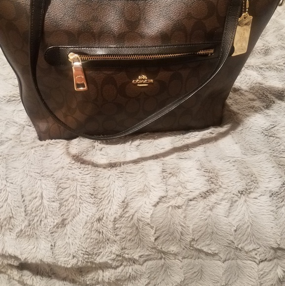Authentic  Coach bag - Picture 3 of 3